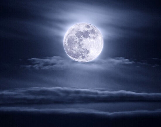 农历十一的月亮图片