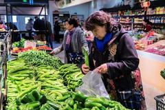 “天天来我家蹭饭，不害臊？”姥姥逗外孙，却被孩子的回答扎了心