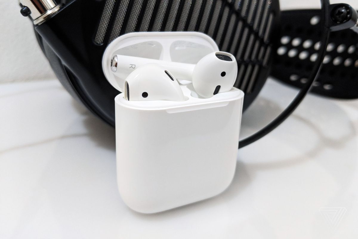 苹果 AirPods Pro 首次更新固件