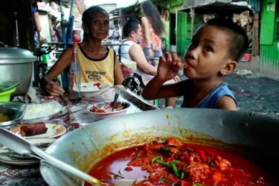 将垃圾制成美食摆上餐桌？这个国家的国民，饥饿与健康都是矛盾