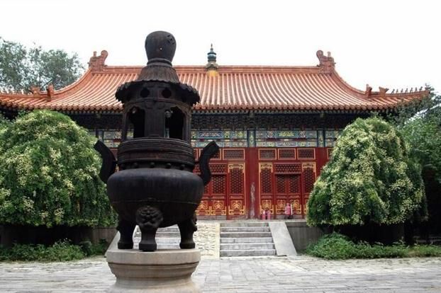 我国最神秘的寺庙，虽然在闹市街头，从古至今从不接待香客施主