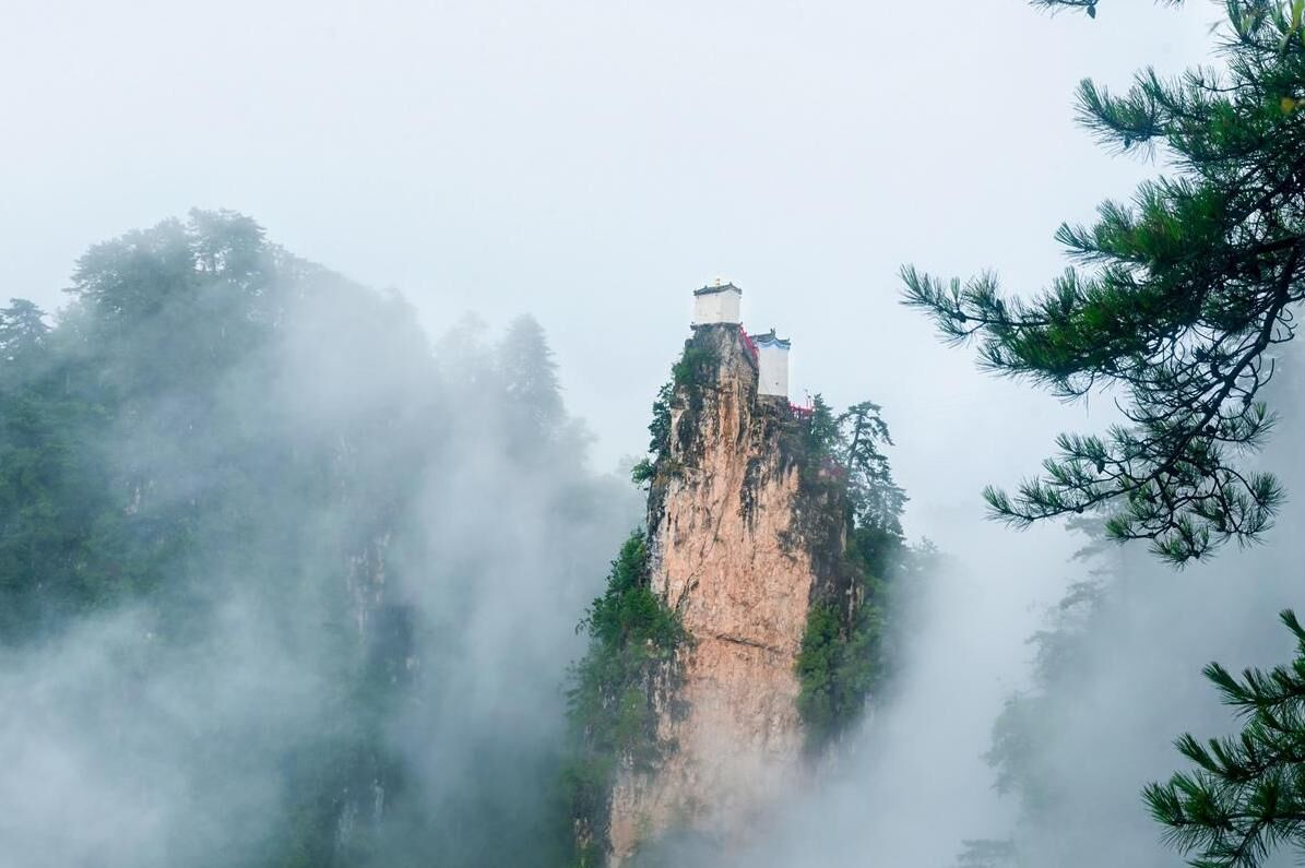 世界上最危险的观音殿，1600米悬空500年，竟然就在陕西