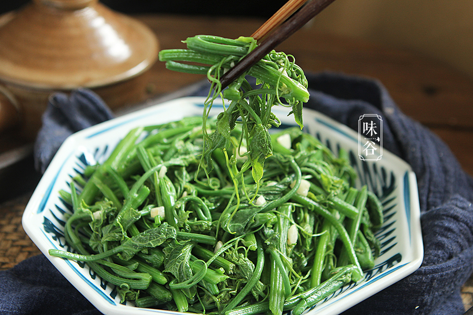 夏天遇到这菜必买，8块钱一斤，比南瓜苗还水嫩，清脆爽口还降火