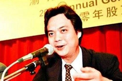 他本是港漂却逆袭成地产大佬被称重庆李嘉诚，朋友圈有许家印和刘銮雄