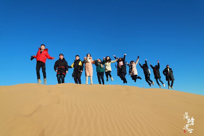 春节去哪儿玩人少？甘肃武威这片大沙漠，体验别样的旅游魅力