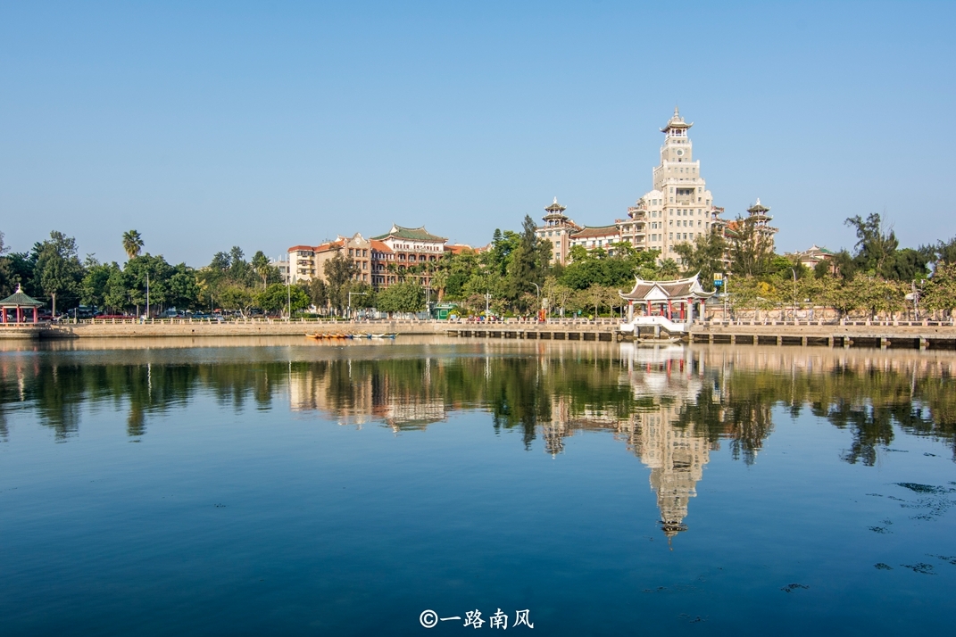 福建最早的高楼，不在福州和厦门城区，而是在这所中学里