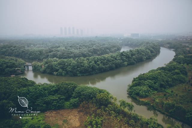 这城市沪宁线上GDP勉强超过镇江，“无中生有”上，却是拿手好戏