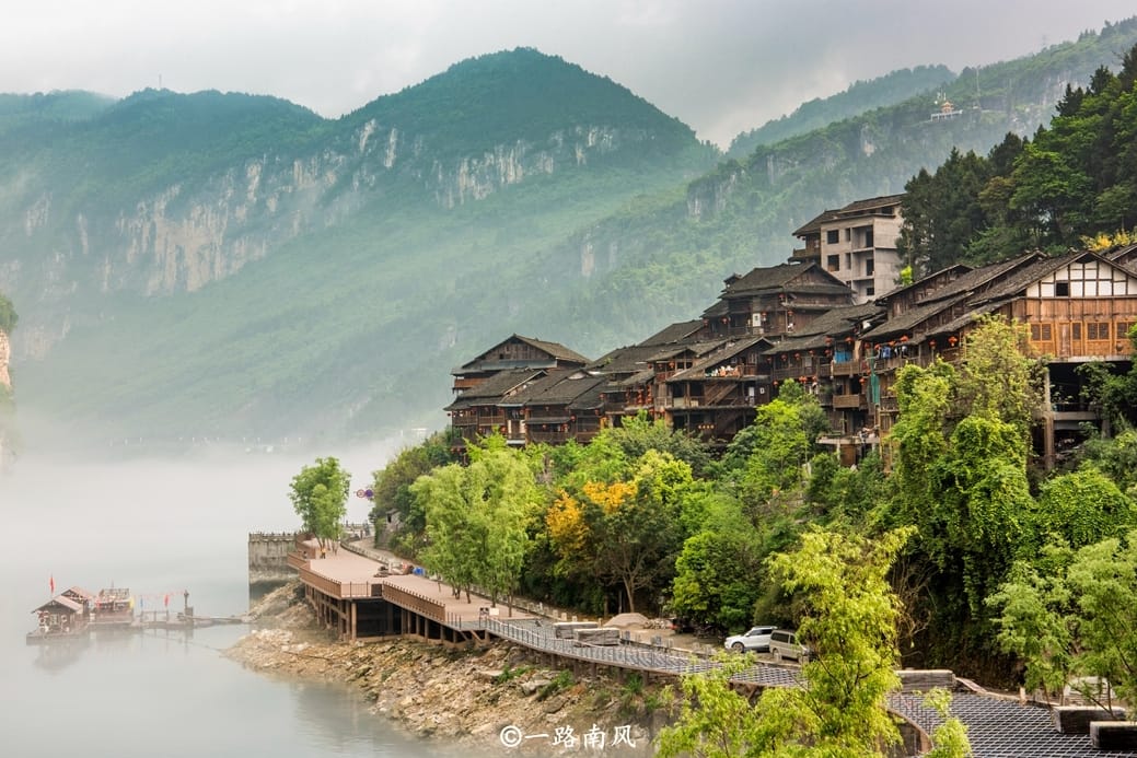 中国最大的直辖市，远大于北上广深的面积总和，很多人专程去旅游