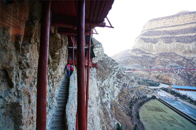 山西这座悬浮空中的寺庙，被称为世界十大不稳定建筑，已经1500年