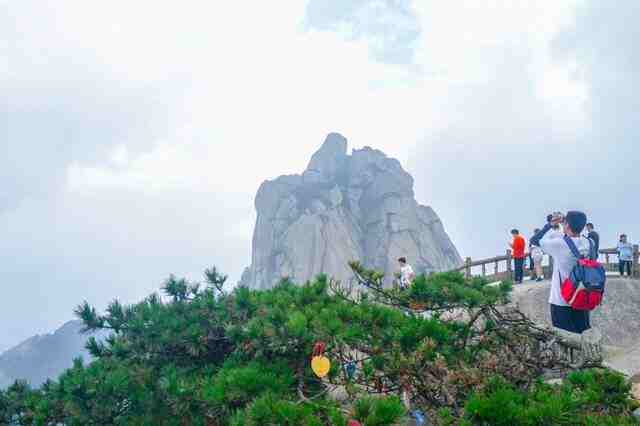 安徽三大名山，其中两座家喻户晓，但有一座仅省内游客知道多一点